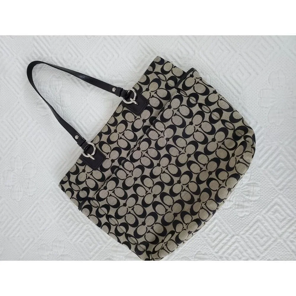 Coach C-Pattern Shoulder Bag - Picture 4 of 4